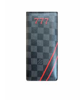 LOUIS VUITTON Кошелек