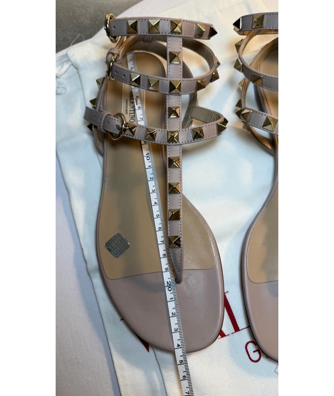 VALENTINO Бежевые кожаные сандалии, фото 6