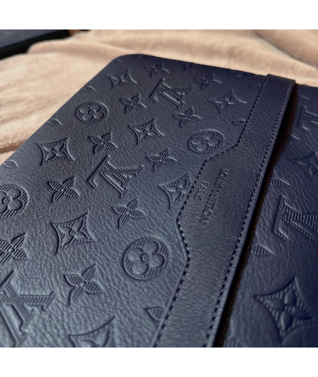 LOUIS VUITTON Темно-синяя кожаная сумка на плечо, фото 6