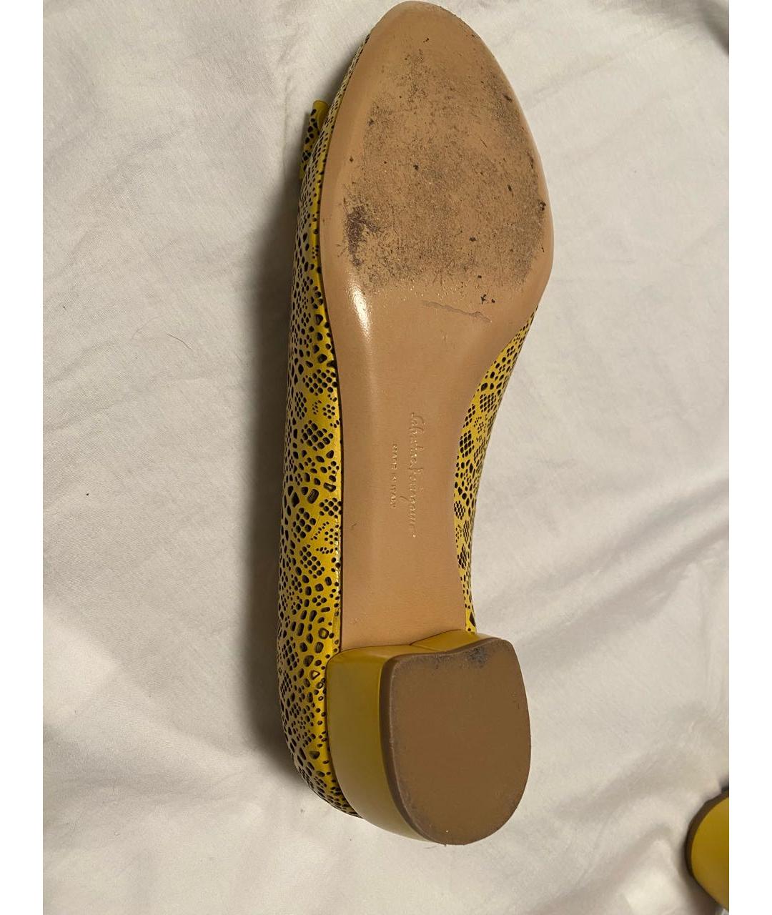 FERRAGAMO Желтые кожаные туфли, фото 6