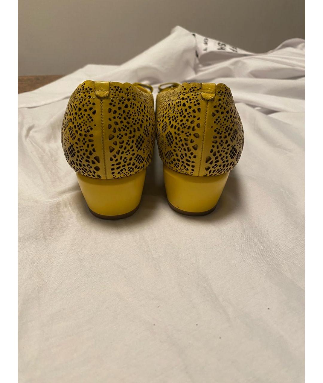 FERRAGAMO Желтые кожаные туфли, фото 4