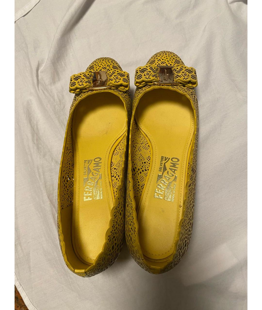 FERRAGAMO Желтые кожаные туфли, фото 3