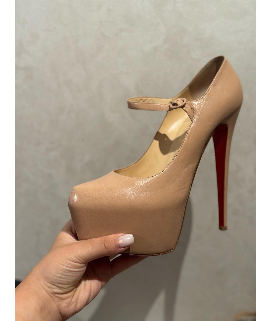 CHRISTIAN LOUBOUTIN Бежевые кожаные туфли, фото 5