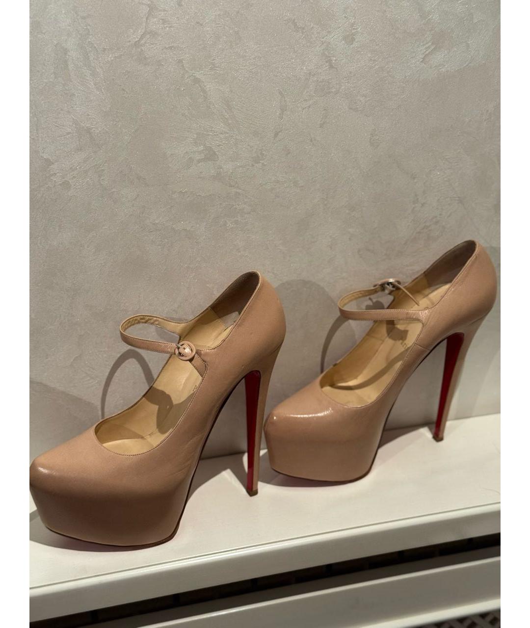 CHRISTIAN LOUBOUTIN Бежевые кожаные туфли, фото 2