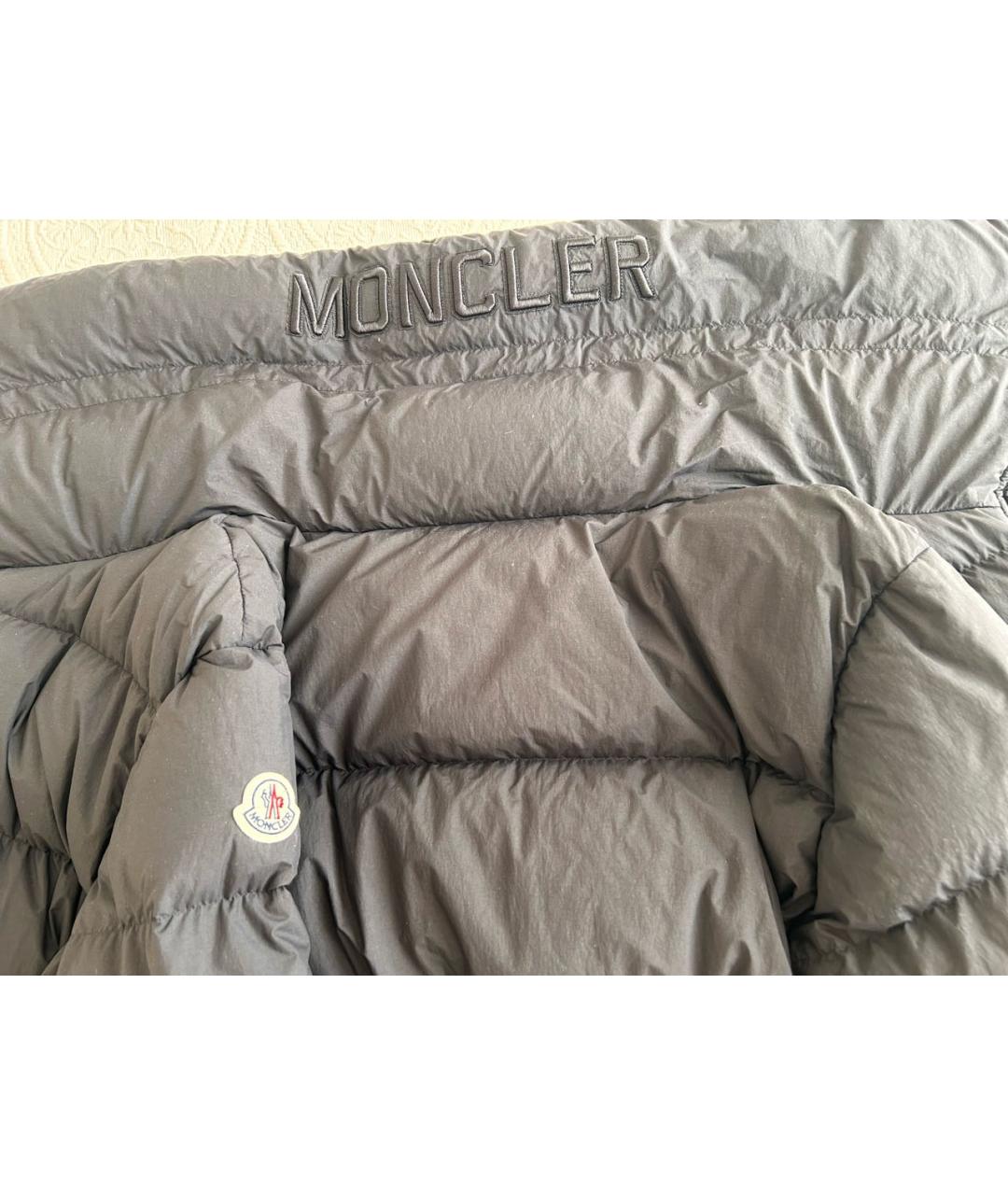 MONCLER Черный хлопко-эластановый пуховик, фото 4