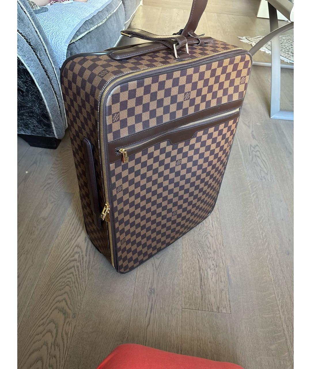 LOUIS VUITTON Коричневый кожаный чемодан, фото 9