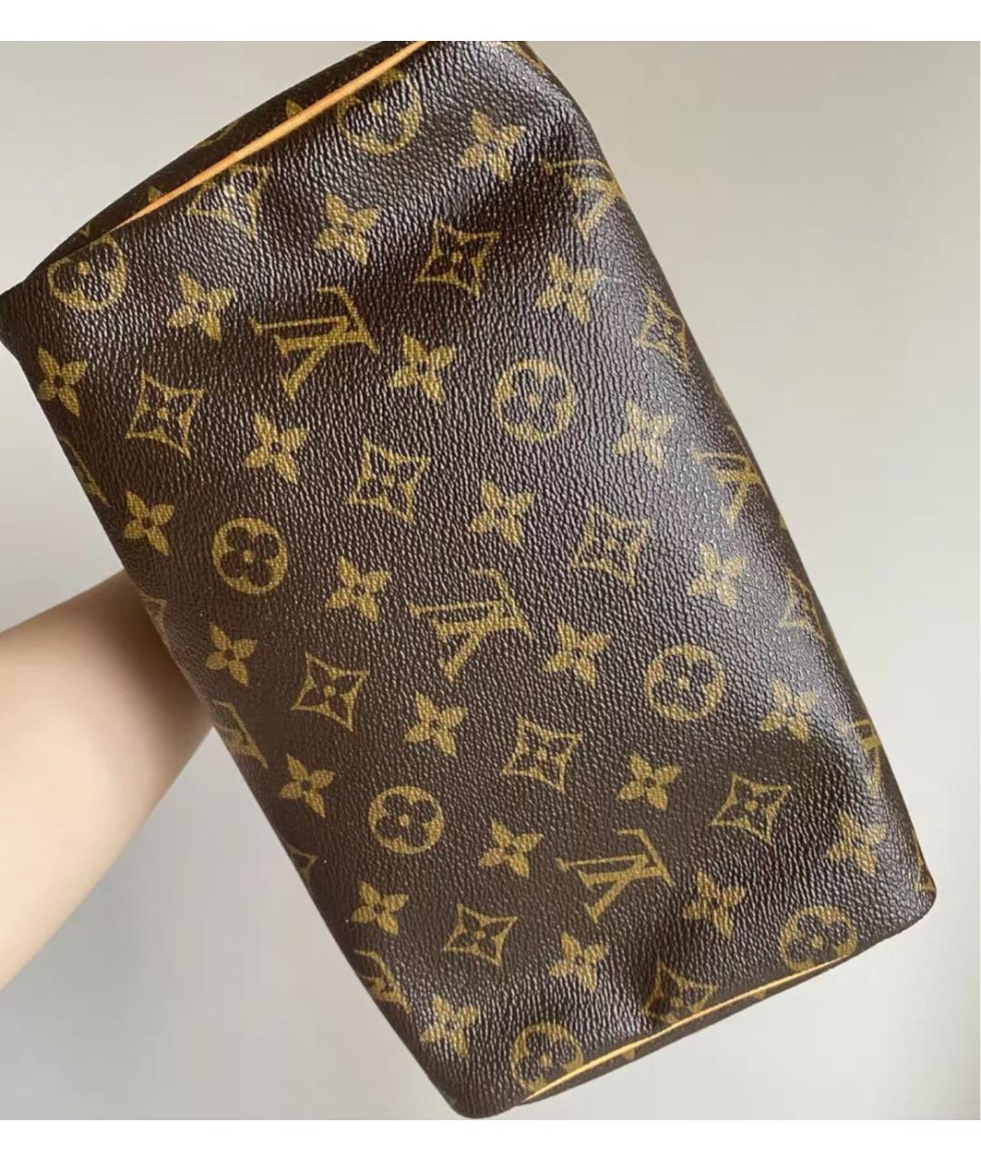 LOUIS VUITTON Коричневая кожаная сумка с короткими ручками, фото 3