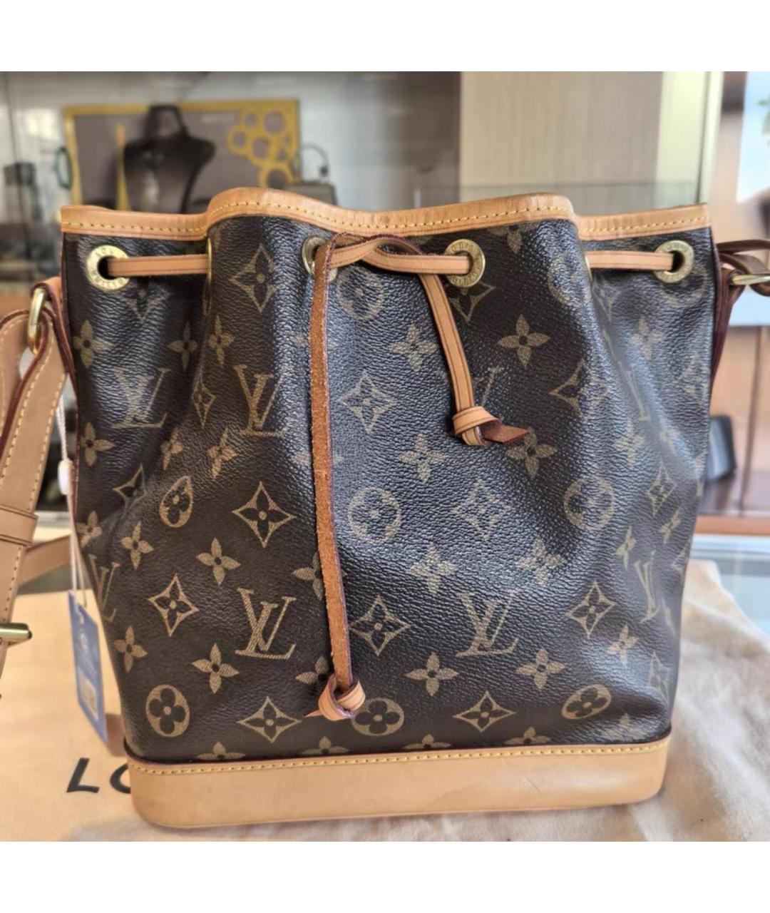 LOUIS VUITTON Коричневая кожаная сумка через плечо, фото 9