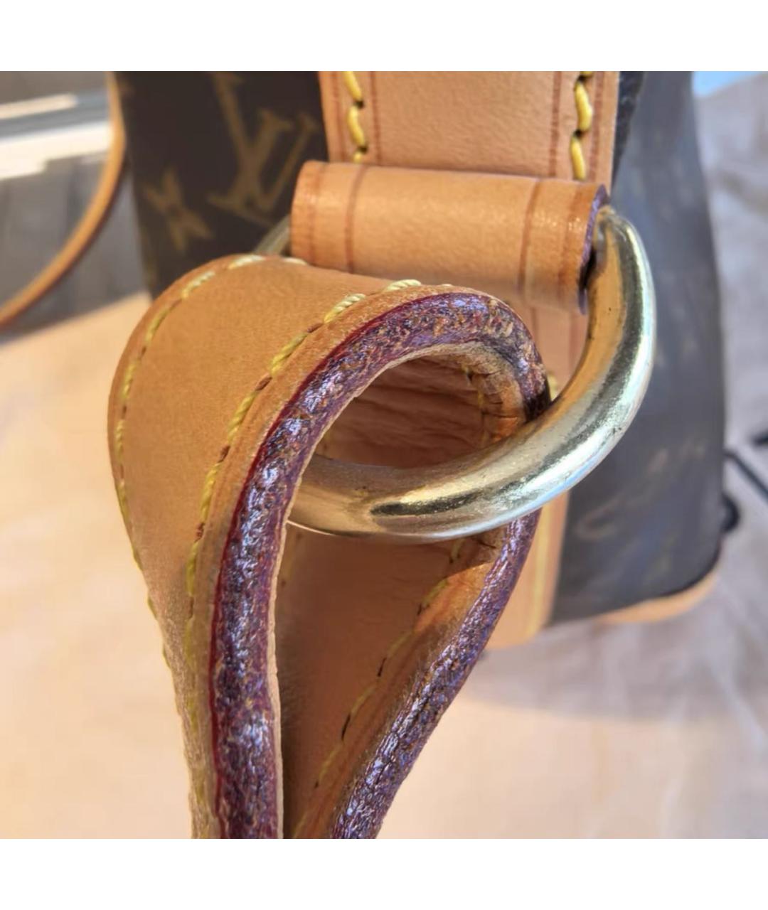 LOUIS VUITTON Коричневая кожаная сумка через плечо, фото 6