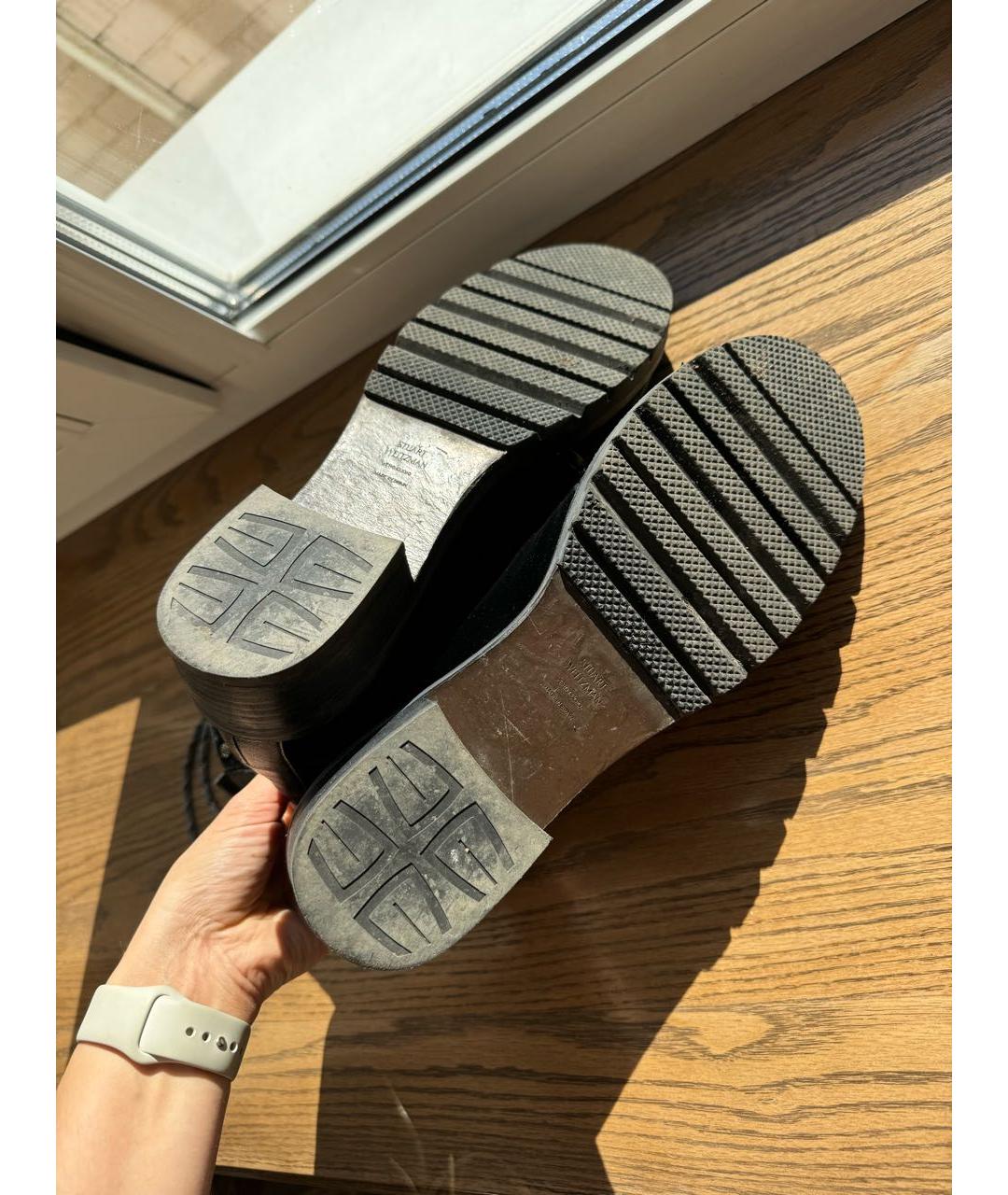 STUART WEITZMAN Черные бархатные ботинки, фото 5
