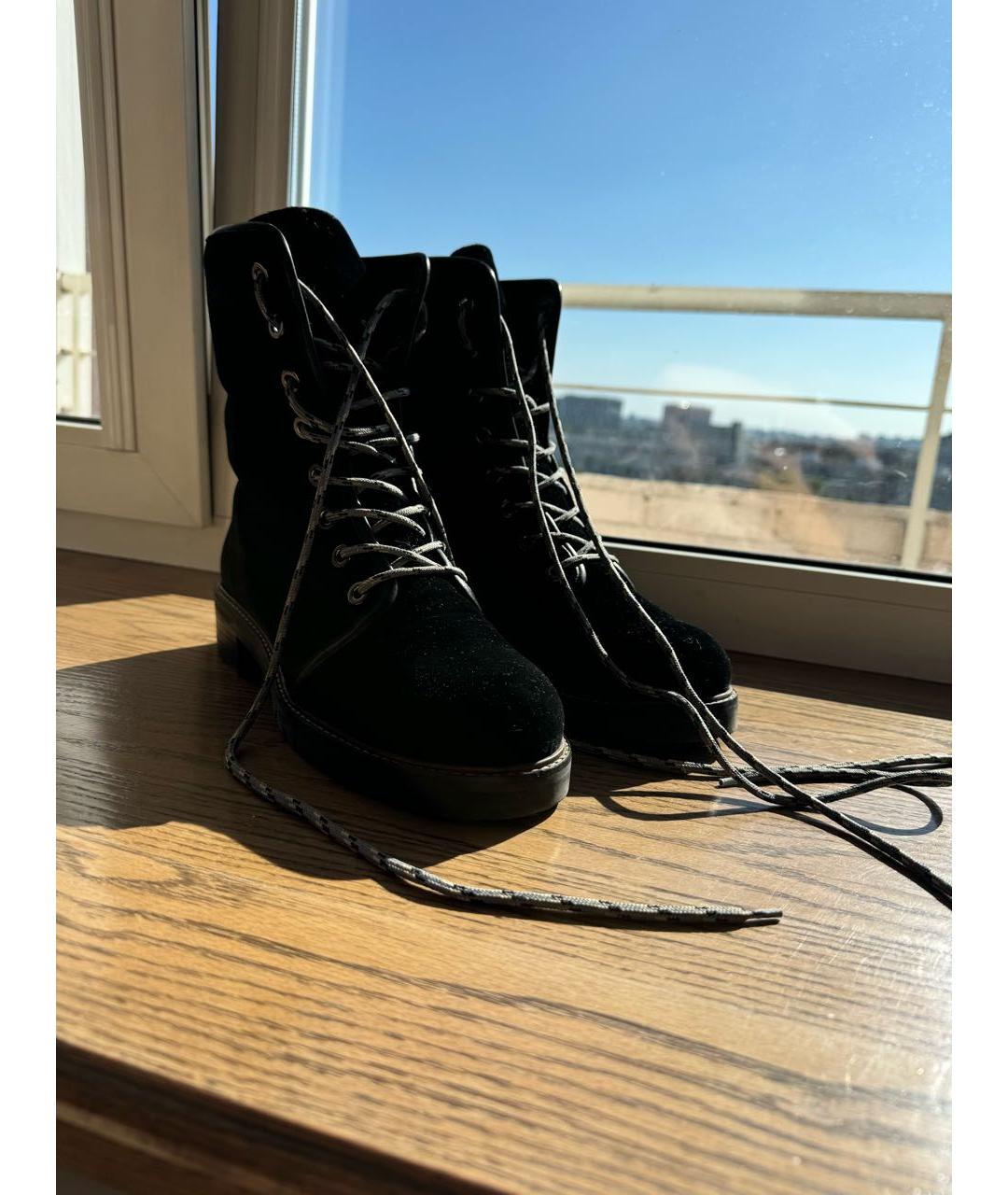 STUART WEITZMAN Черные бархатные ботинки, фото 3