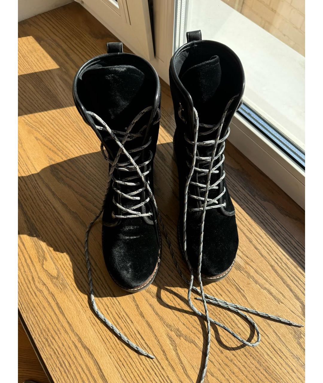 STUART WEITZMAN Черные бархатные ботинки, фото 6