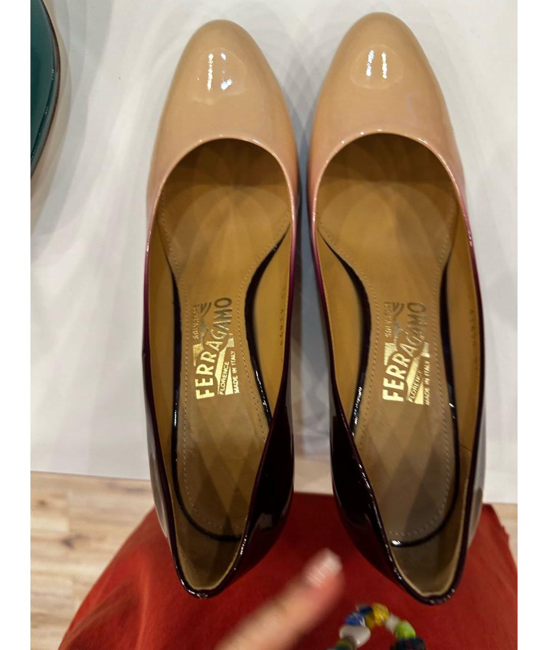 FERRAGAMO Фиолетовые туфли из лакированной кожи, фото 4