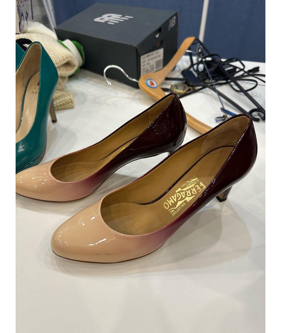 FERRAGAMO Фиолетовые туфли из лакированной кожи, фото 3