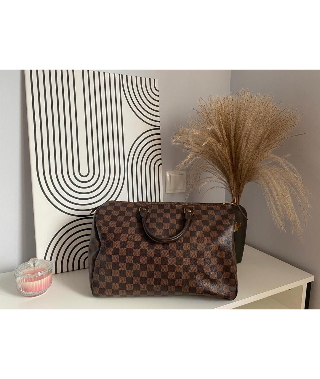 LOUIS VUITTON Коричневая сумка с короткими ручками, фото 8