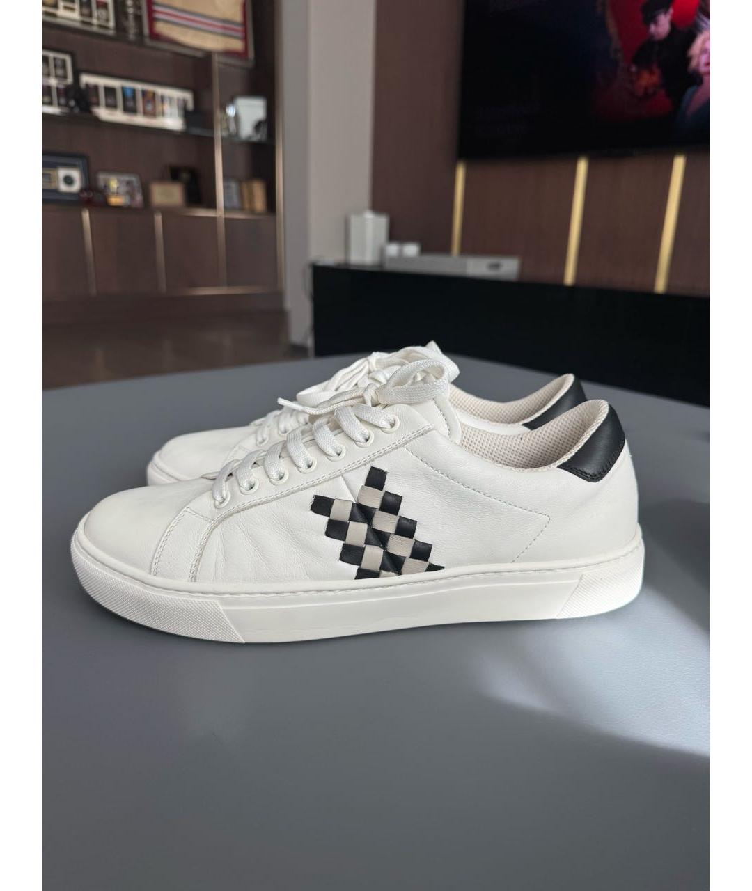 BOTTEGA VENETA Белые кожаные низкие кроссовки / кеды, фото 5