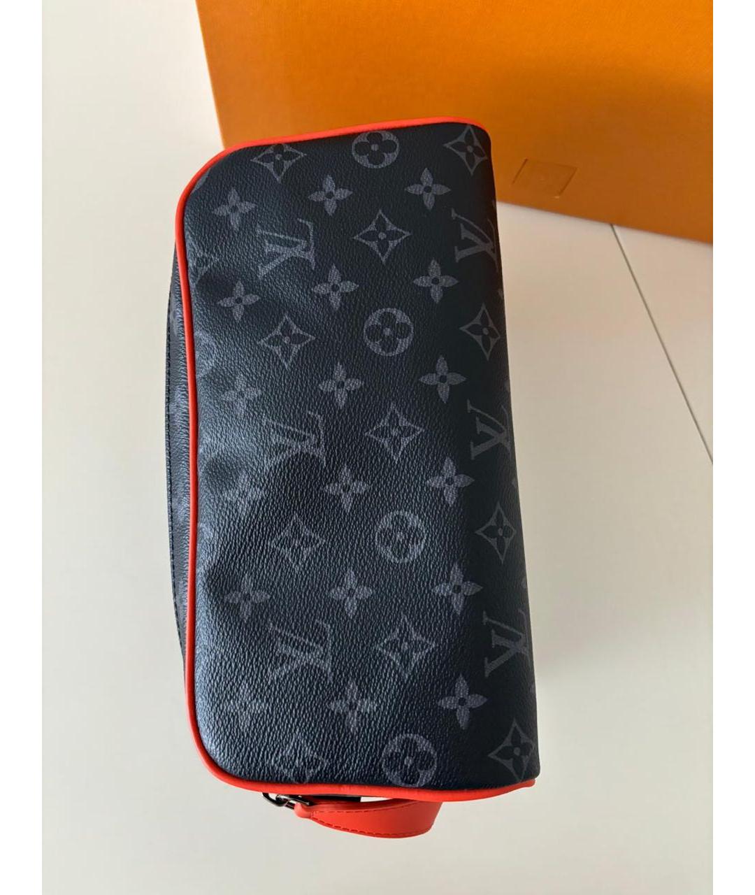 LOUIS VUITTON Черная косметичка, фото 2
