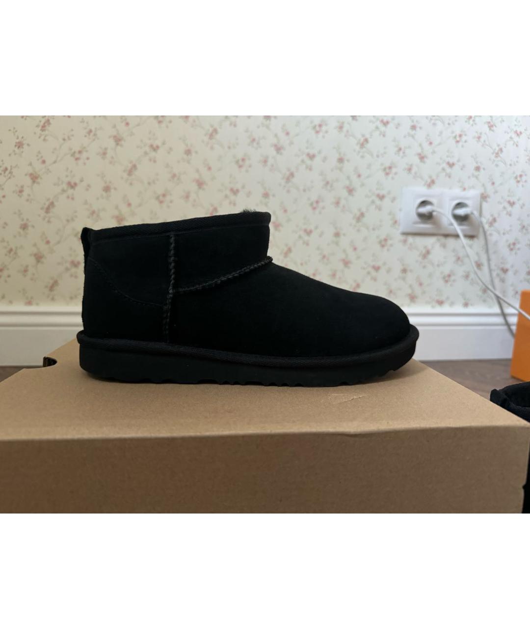 UGG AUSTRALIA Черные замшевые сапоги, фото 7