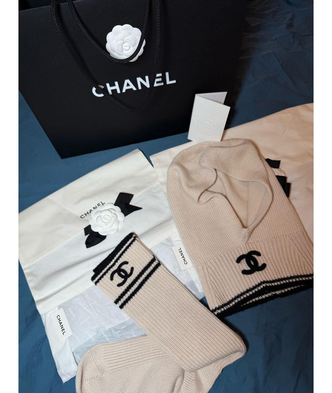 CHANEL Бежевые носки, чулки и колготы, фото 2