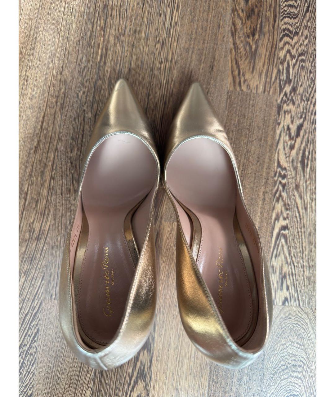 GIANVITO ROSSI Золотые кожаные туфли, фото 3