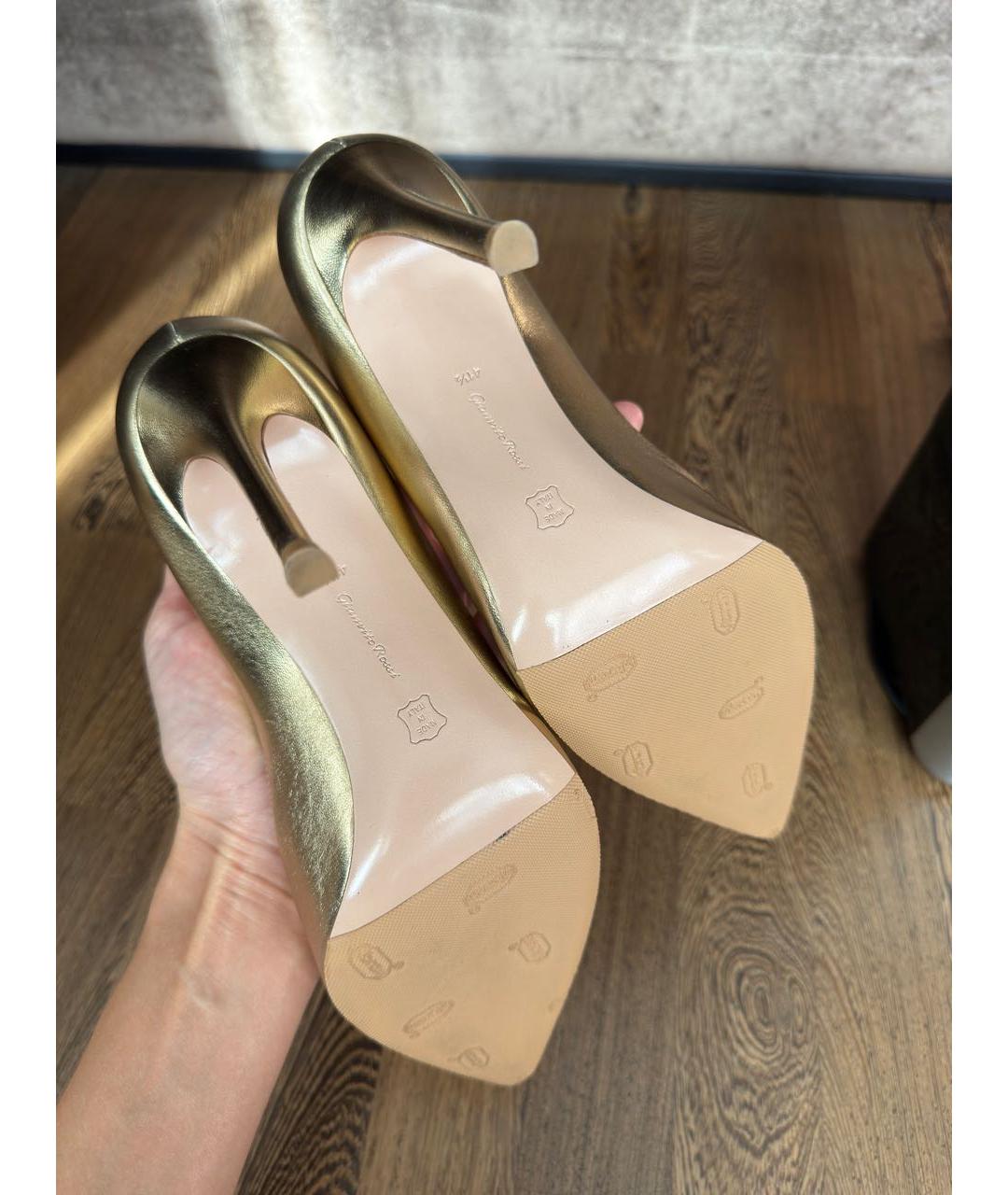 GIANVITO ROSSI Золотые кожаные туфли, фото 6