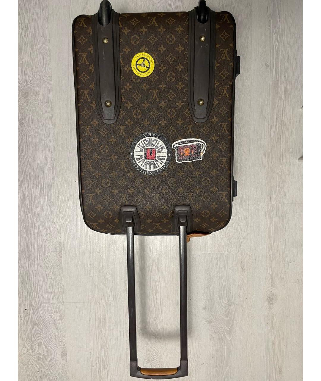 LOUIS VUITTON Коричневый кожаный чемодан, фото 3