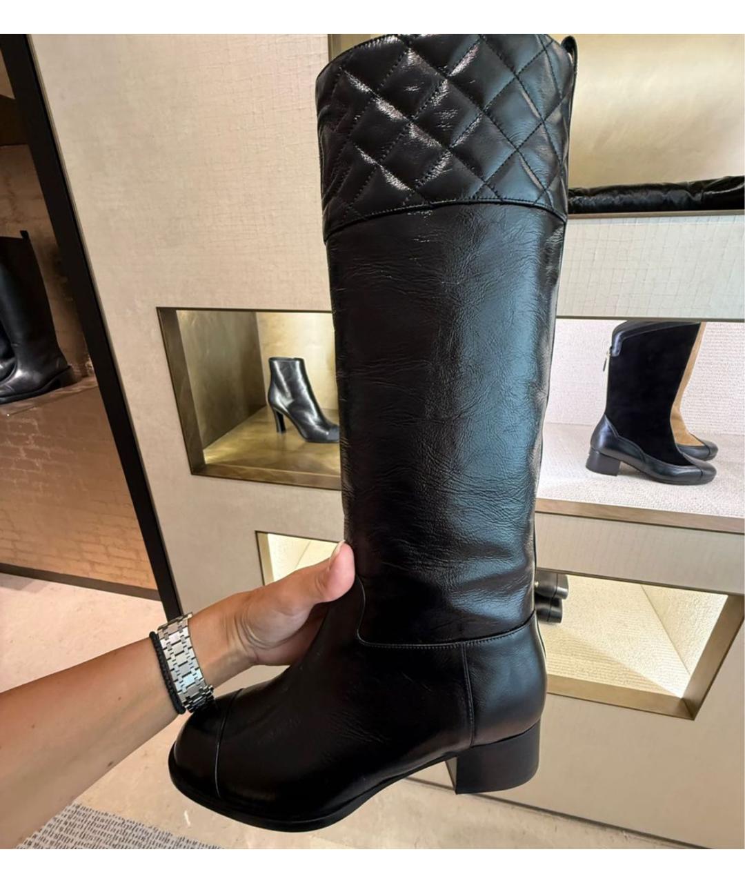 CHANEL Черные кожаные сапоги, фото 2