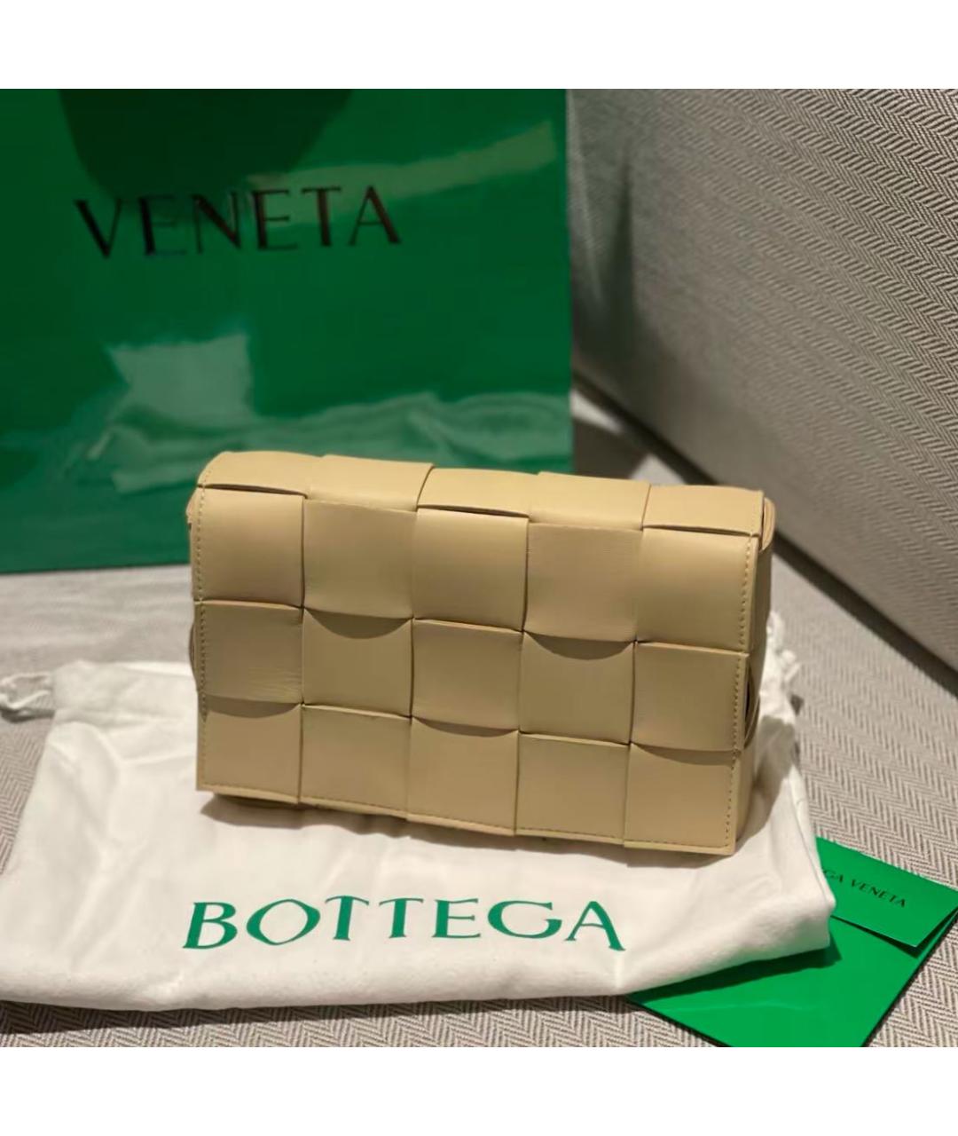 BOTTEGA VENETA Бежевая кожаная сумка через плечо, фото 2