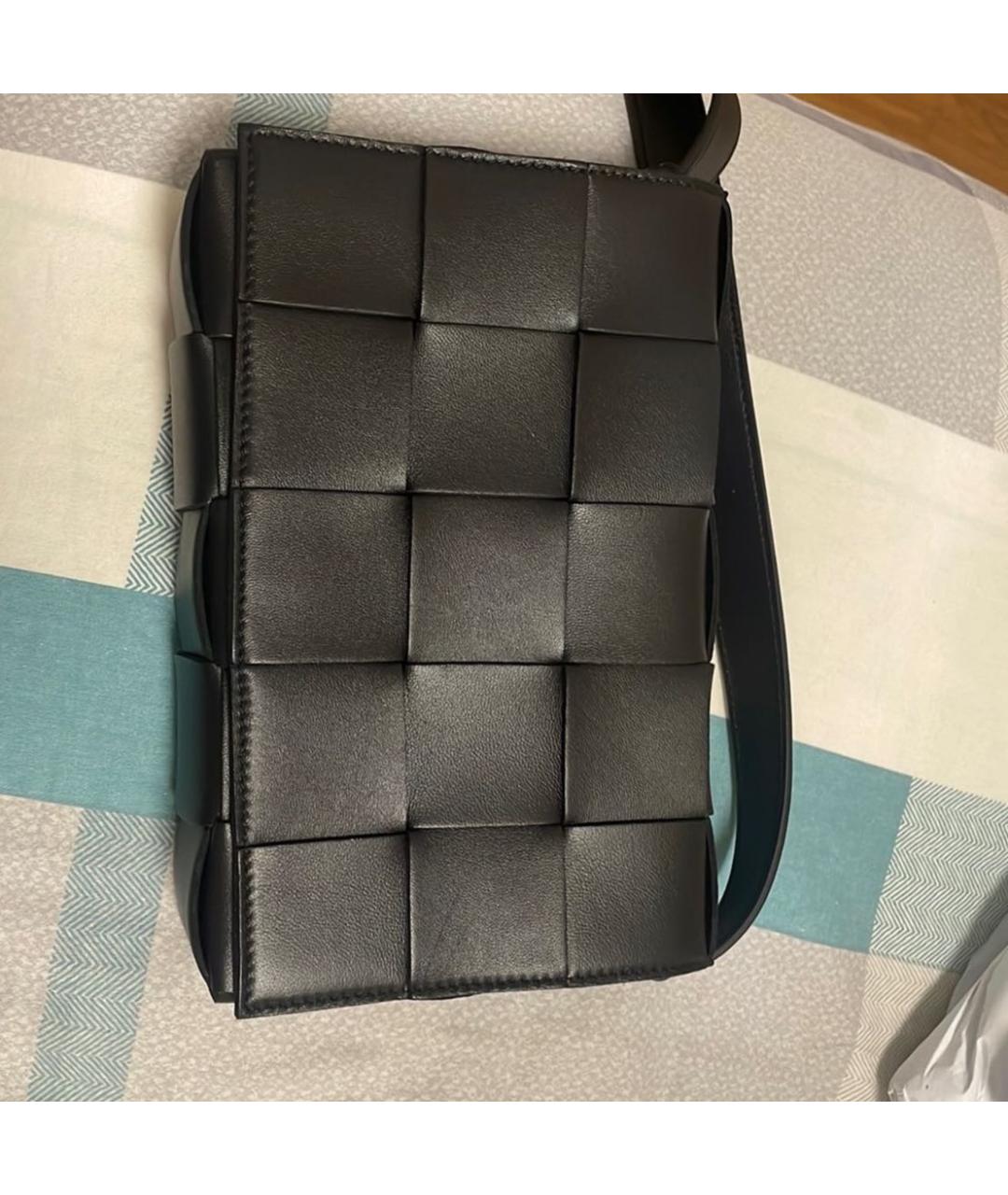 BOTTEGA VENETA Черная кожаная сумка через плечо, фото 2