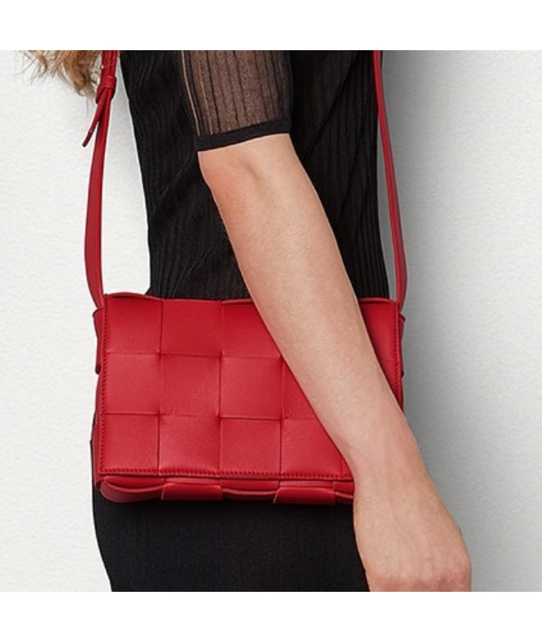 BOTTEGA VENETA Красная кожаная сумка через плечо, фото 4