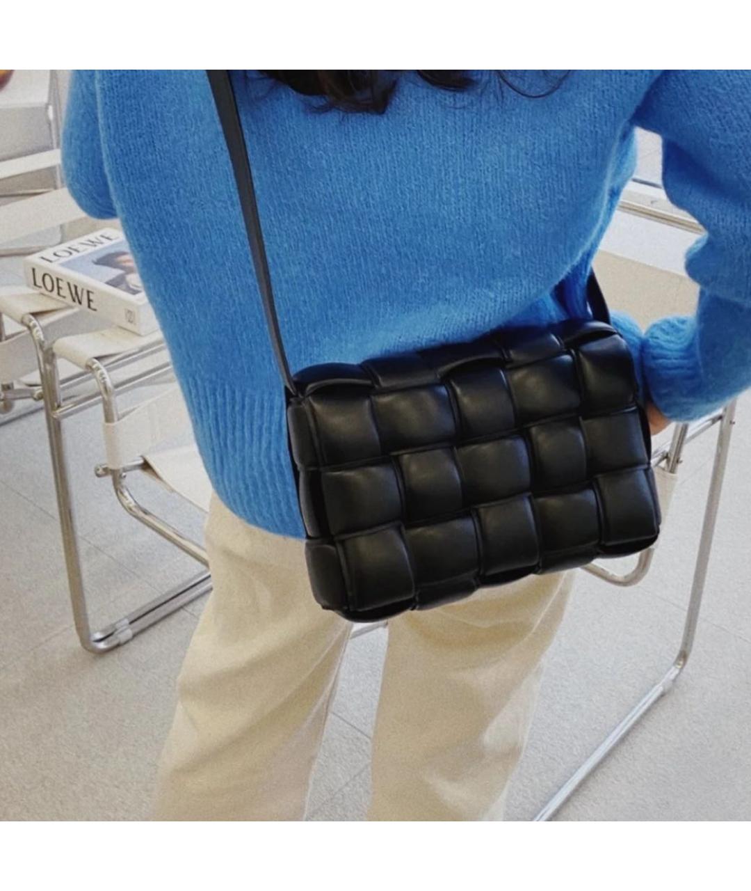 BOTTEGA VENETA Черная кожаная сумка через плечо, фото 4