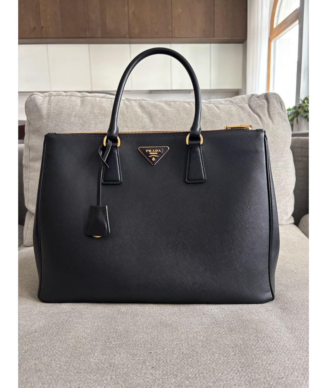 PRADA Черная кожаная сумка тоут, фото 9