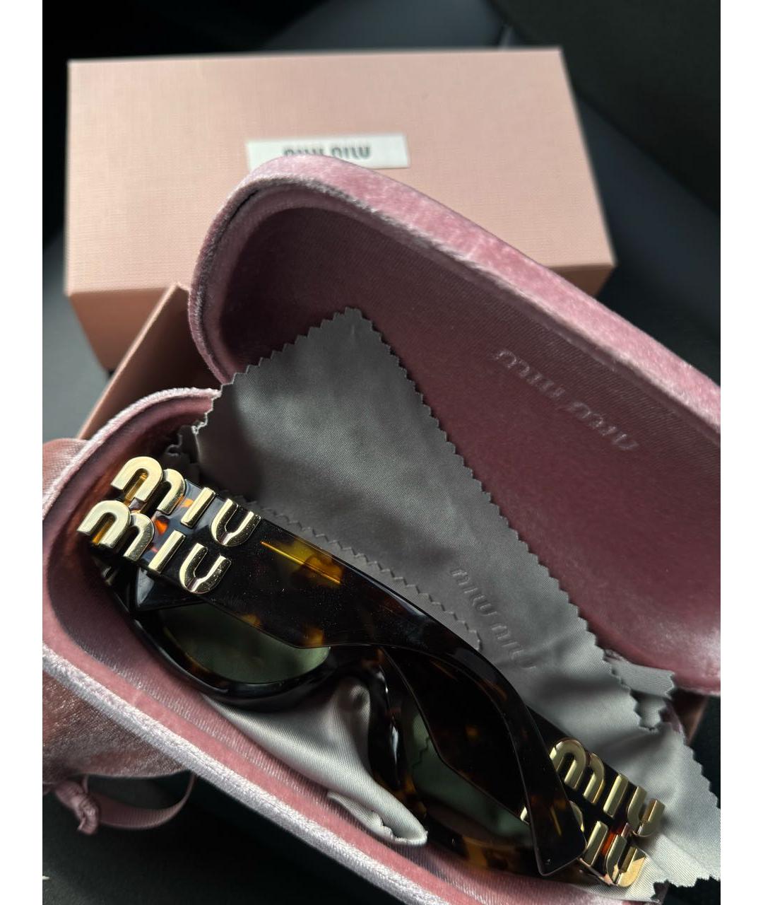 MIU MIU Коричневые солнцезащитные очки, фото 2