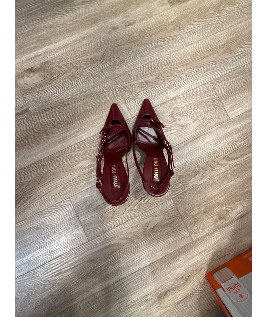 MIU MIU Бордовые туфли из лакированной кожи, фото 4