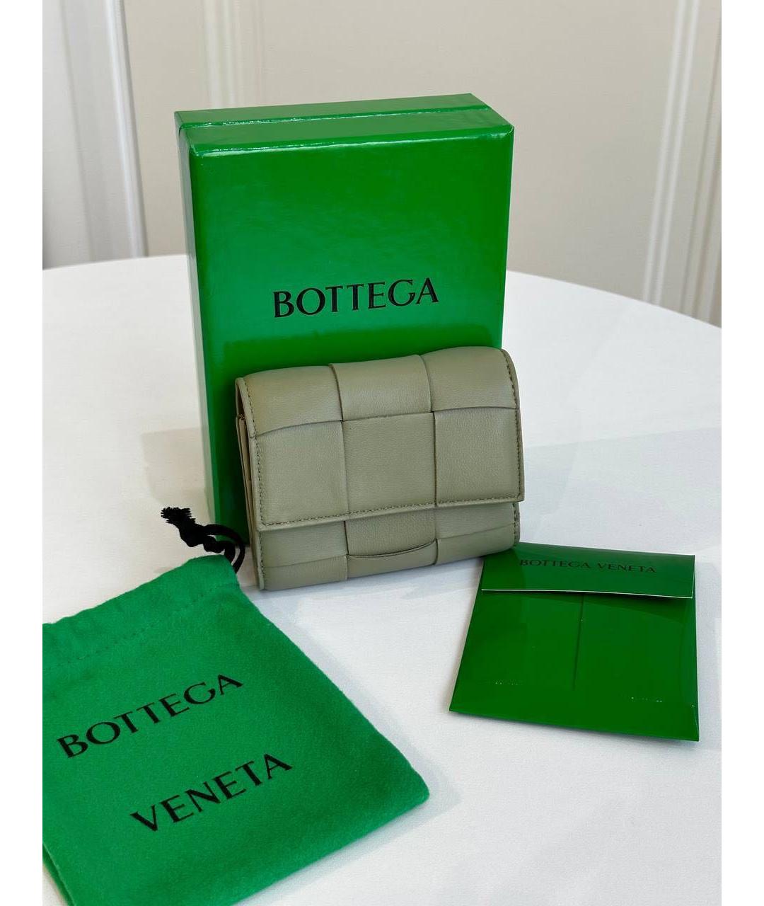 BOTTEGA VENETA Салатовый кожаный кошелек, фото 5