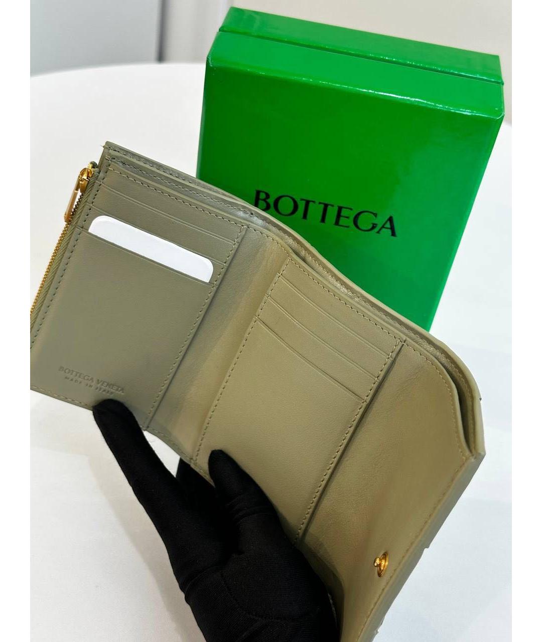 BOTTEGA VENETA Салатовый кожаный кошелек, фото 4
