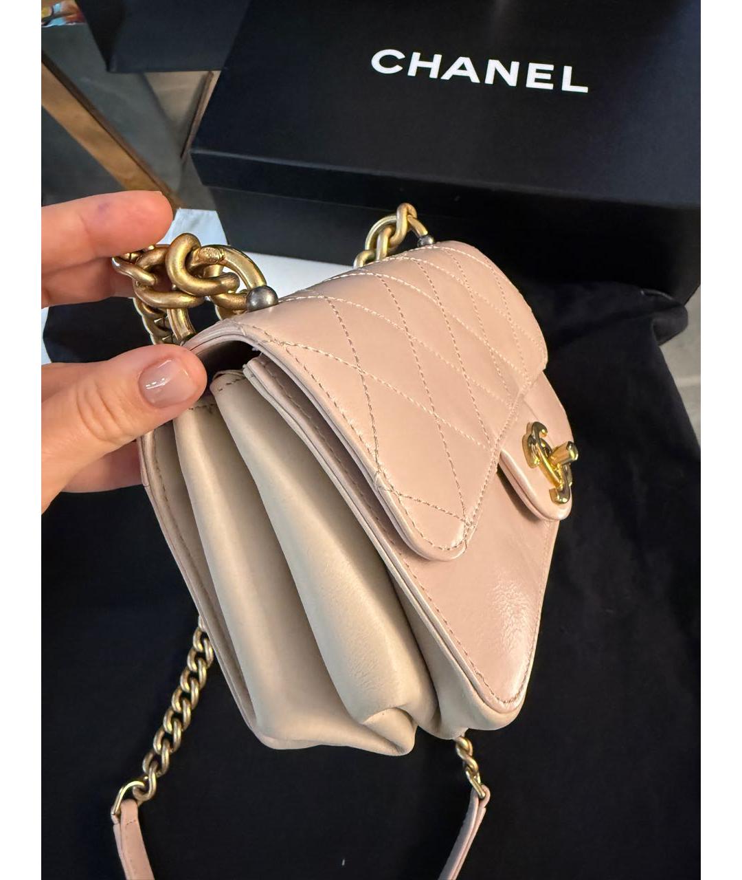 CHANEL Бежевая кожаная сумка через плечо, фото 2
