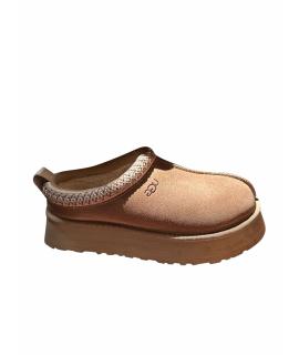UGG AUSTRALIA Ботинки