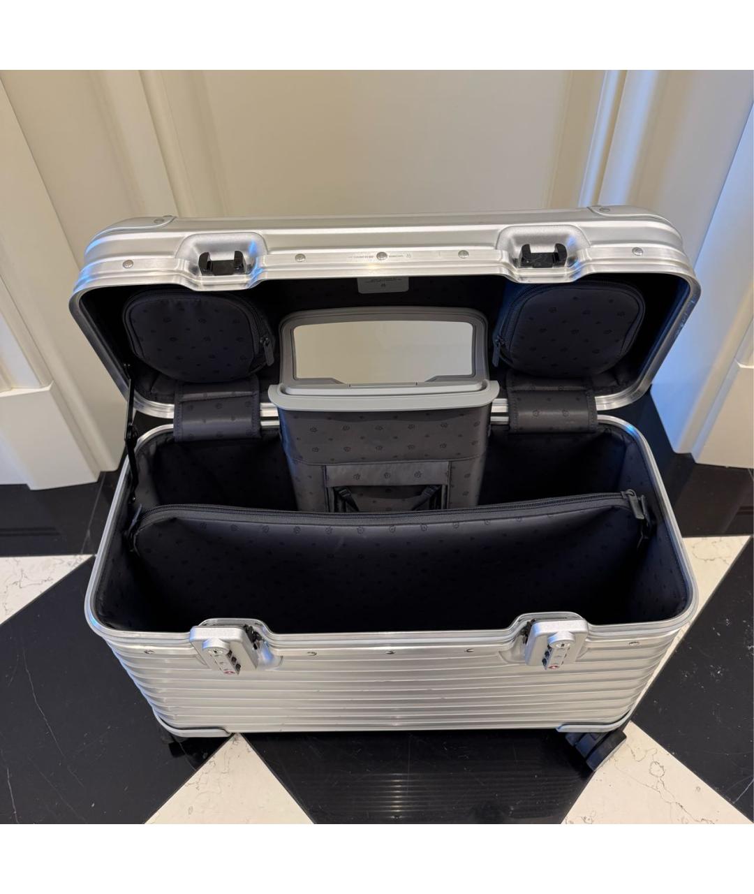 Rimowa Серебрянный чемодан, фото 4