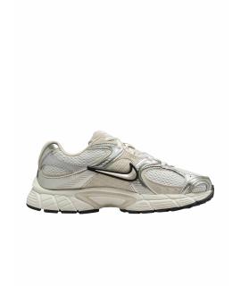 NIKE Кроссовки