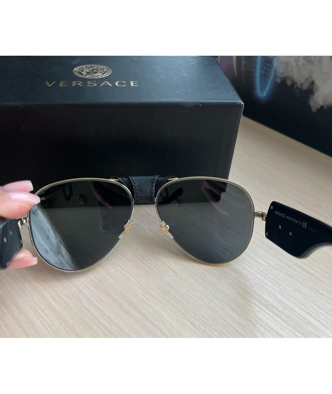 VERSACE Черные пластиковые солнцезащитные очки, фото 3