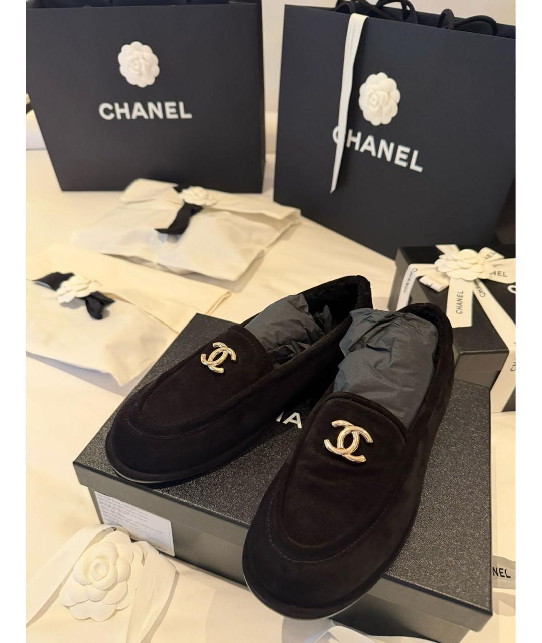 CHANEL Черные замшевые лоферы, фото 3