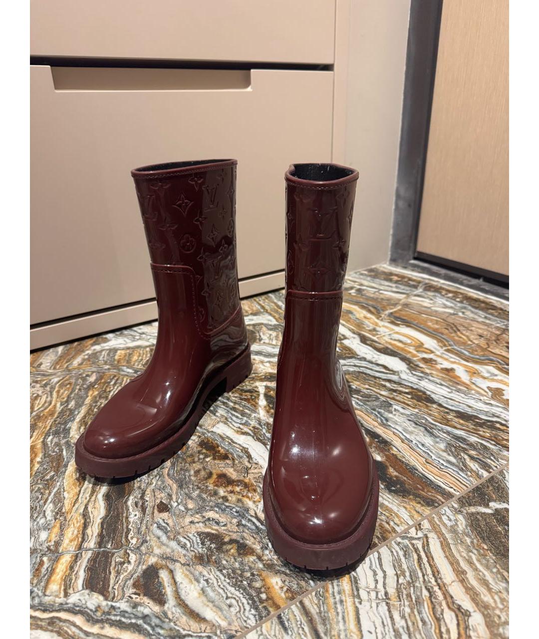 LOUIS VUITTON Бордовые резиновые сапоги, фото 3