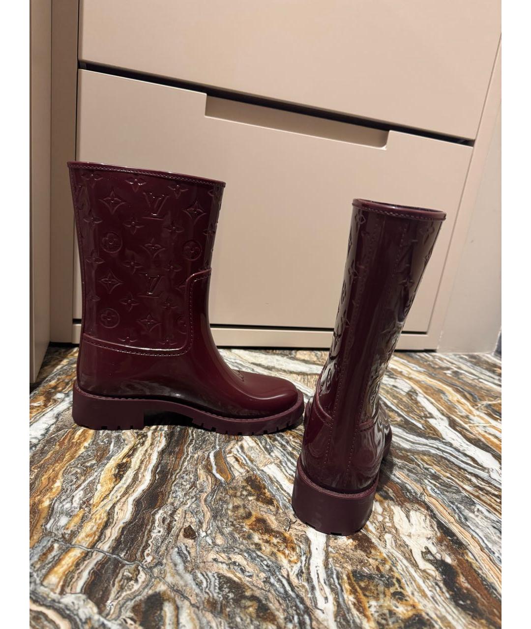 LOUIS VUITTON Бордовые резиновые сапоги, фото 7