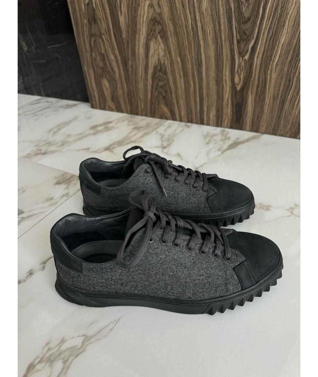 FERRAGAMO Антрацитовые нубуковые низкие кроссовки / кеды, фото 5
