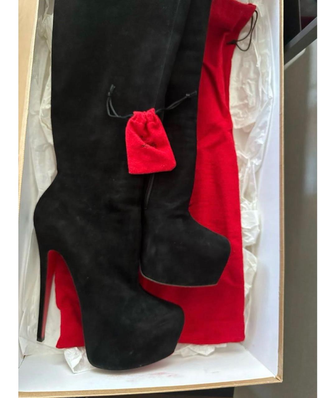 CHRISTIAN LOUBOUTIN Черные замшевые сапоги, фото 2