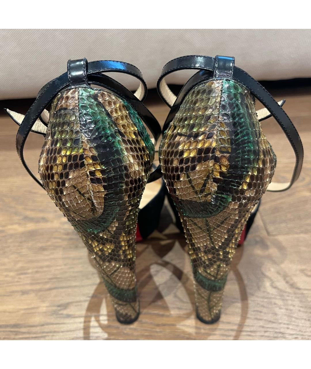 CHRISTIAN LOUBOUTIN Черные замшевые туфли, фото 4