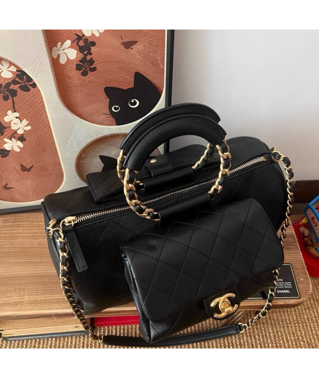 CHANEL Черная кожаная сумка с короткими ручками, фото 6