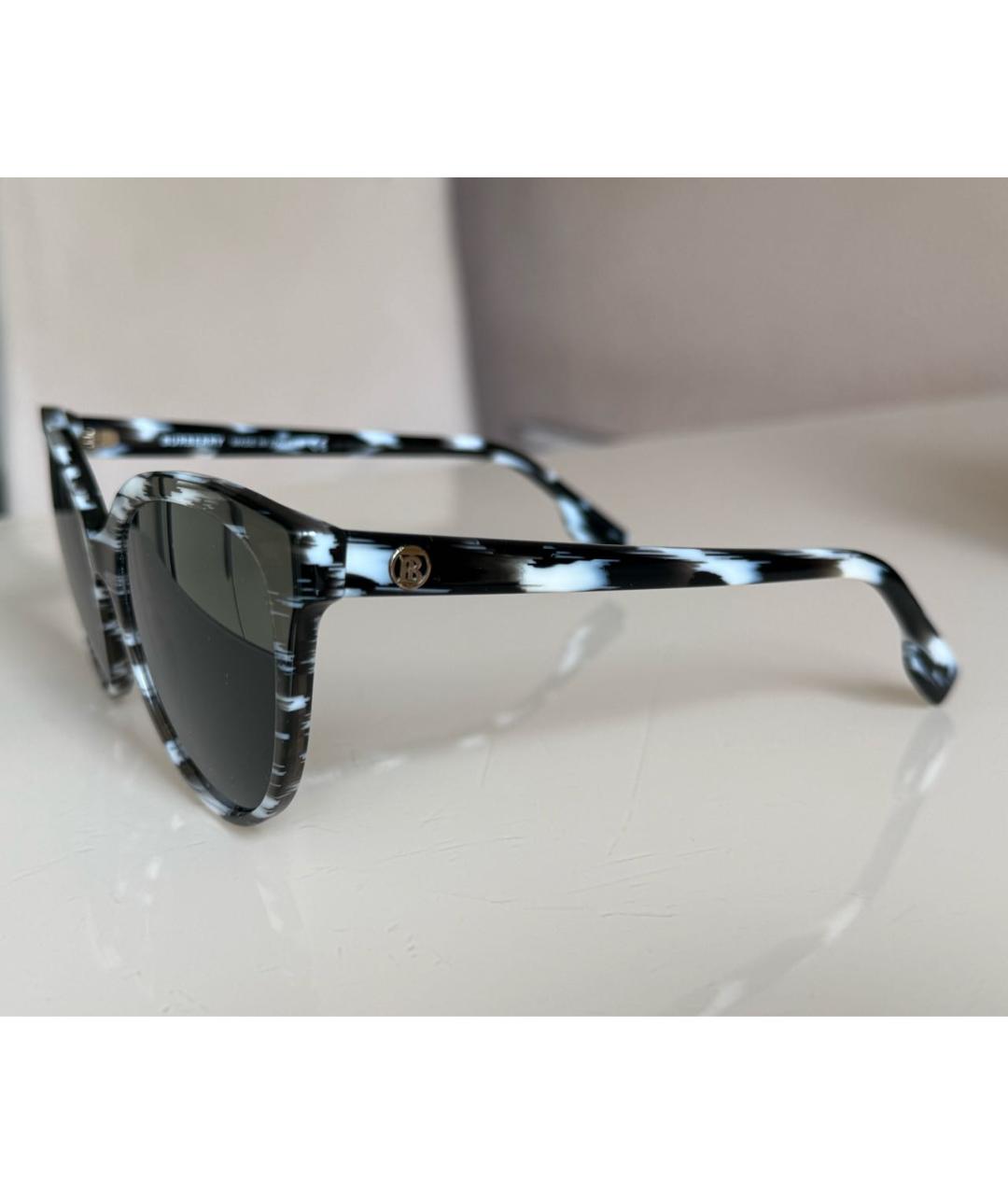 BURBERRY Серые пластиковые солнцезащитные очки, фото 2