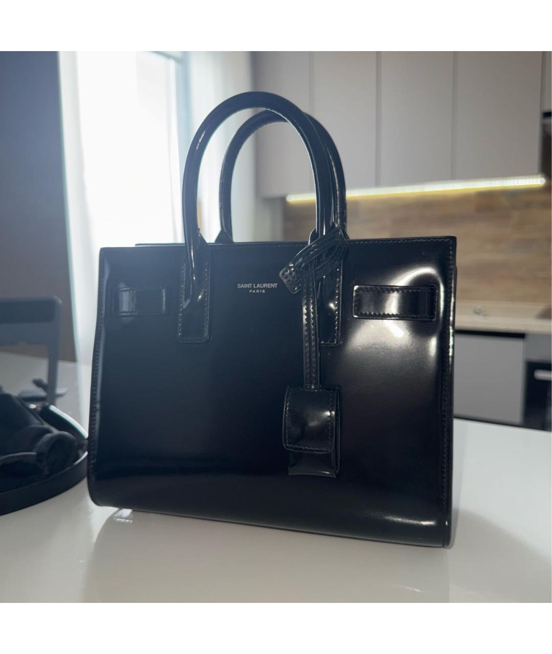 SAINT LAURENT Черная сумка тоут из лакированной кожи, фото 3
